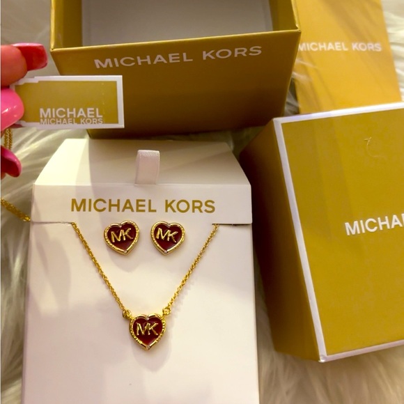 Brand New and Authentic Michael Kors necklace and earrings- SET. - Picture 1 of 6